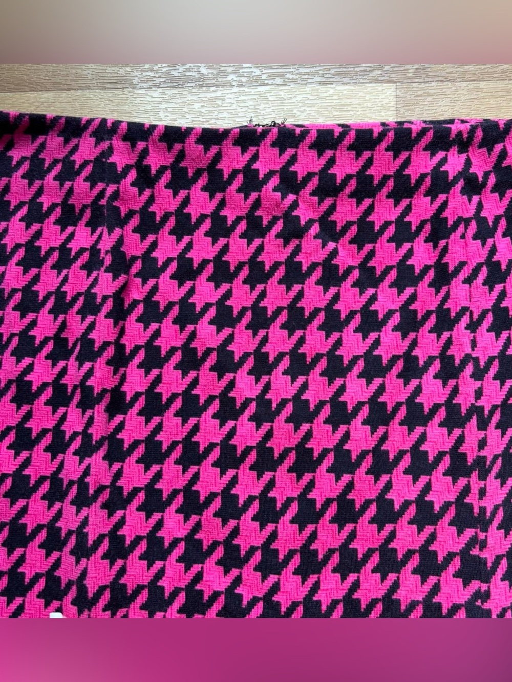Go International Bold Hot Pink & Black Houndstooth Pencil Skirt - Picture 5 of 8
